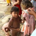Warao Junge im Orinoco Delta