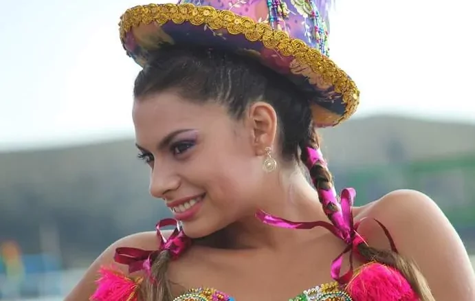 Tänzerin in Bolivien