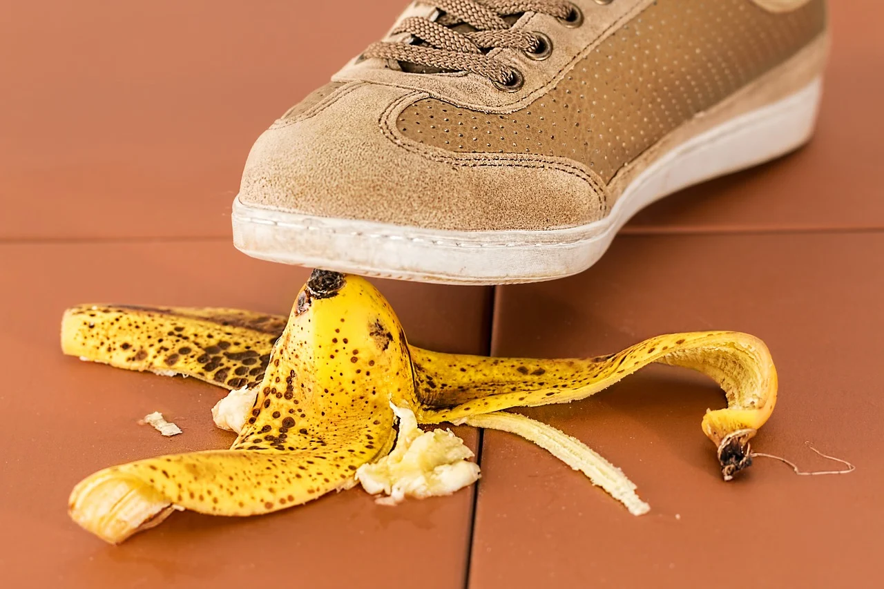 Unfallversicherung “Auf der Banane ausgerutscht”
