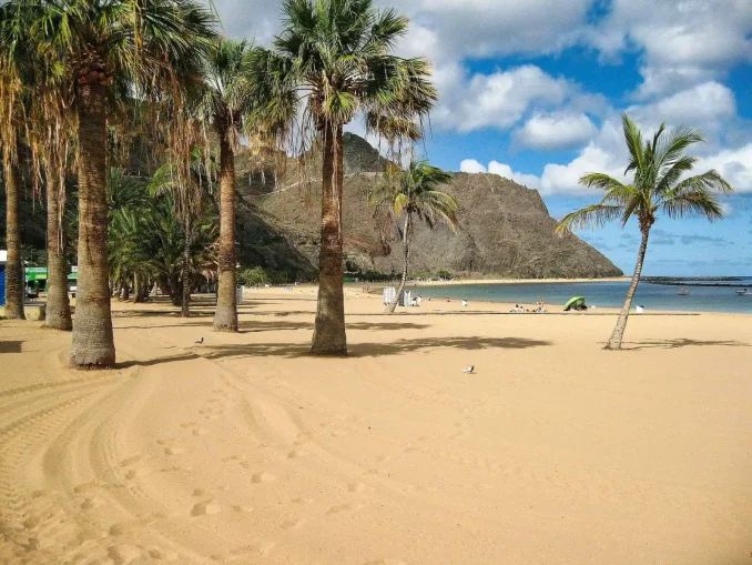Strand Playa de las Teresitas auf Teneriffa