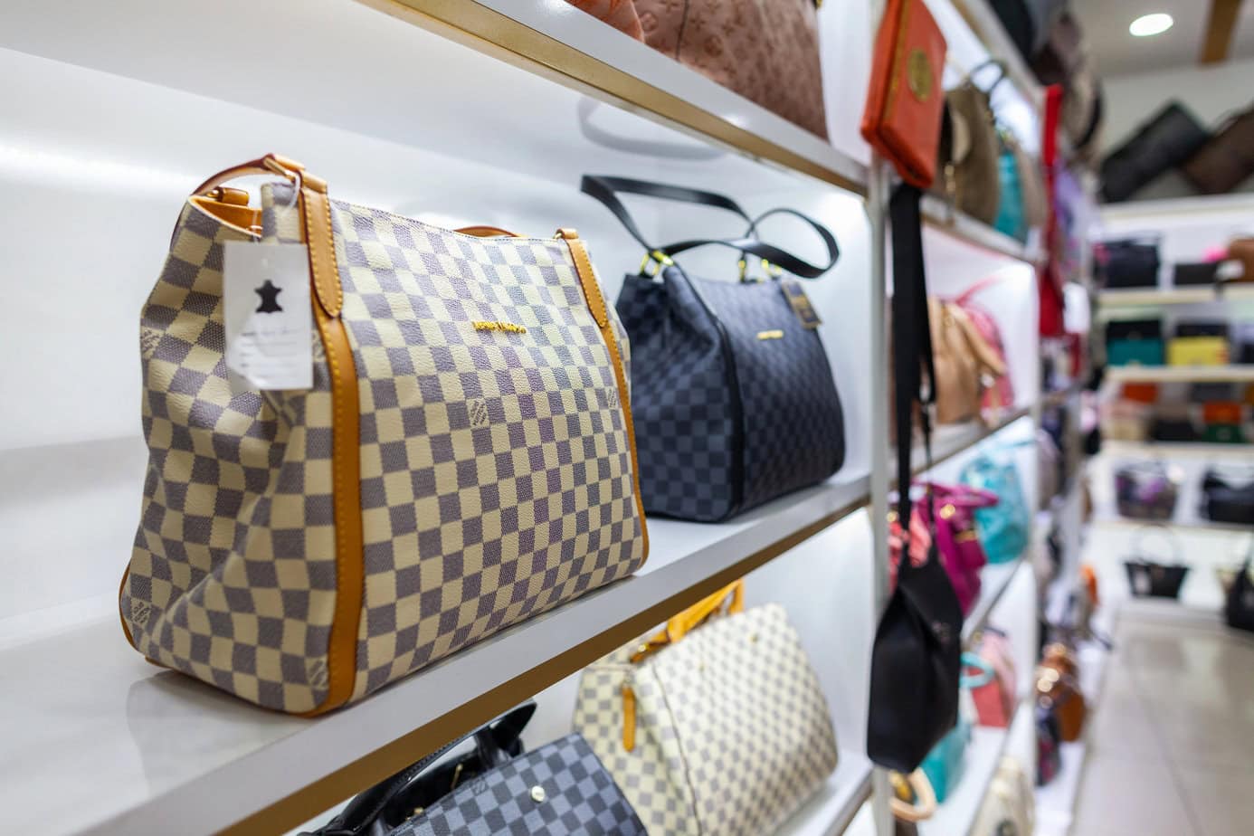 Louis-Vuitton Taschen Shop 