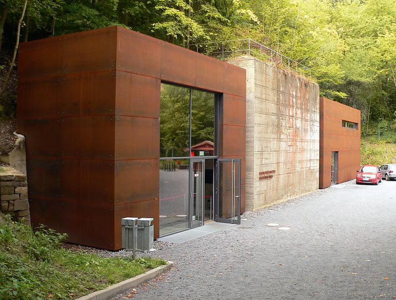 Museumseingang, ehemaliges Eingangsbauwerk Ost:Ost